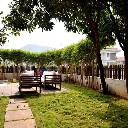 Appartamento Mizzle Lonavala Esterno foto