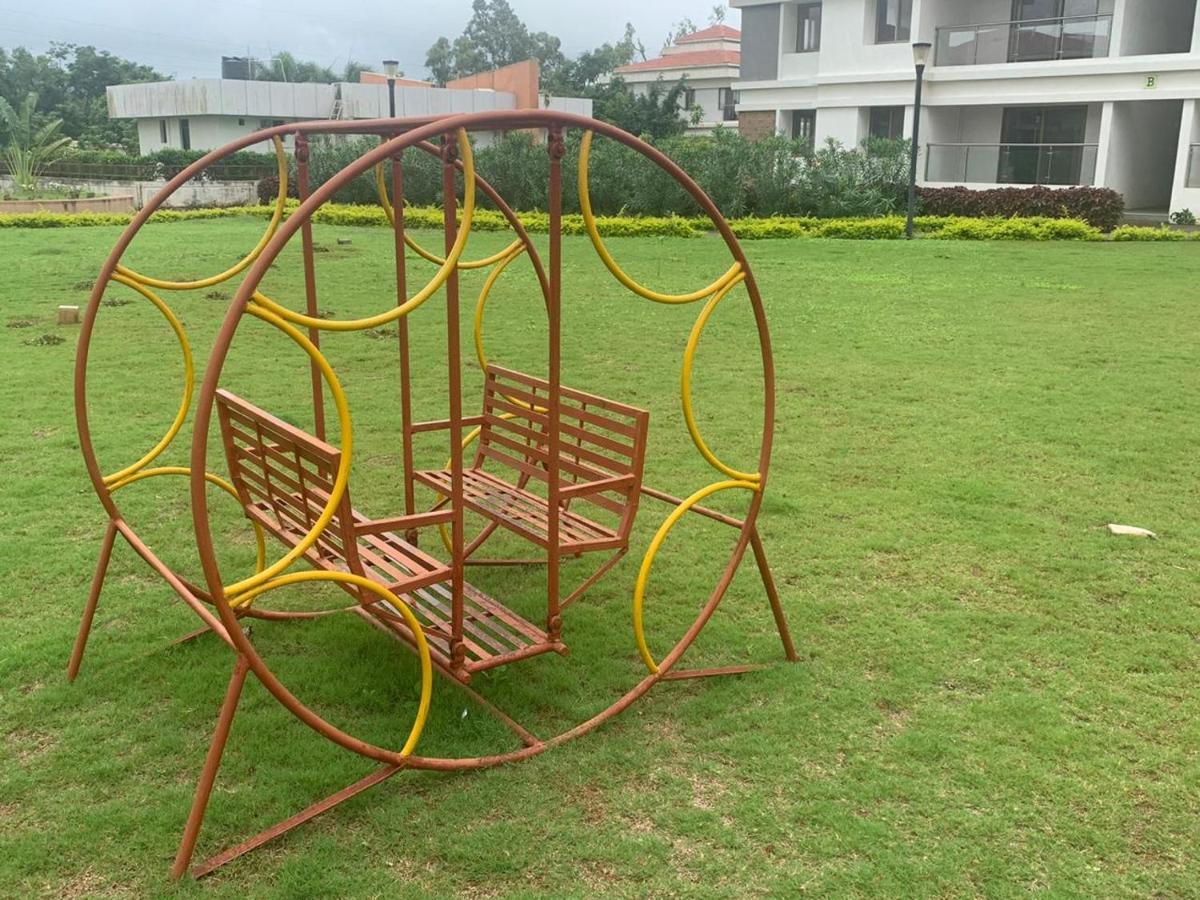Appartamento Mizzle Lonavala Esterno foto
