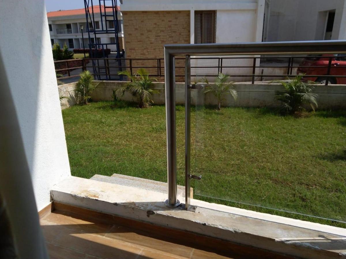 Appartamento Mizzle Lonavala Esterno foto
