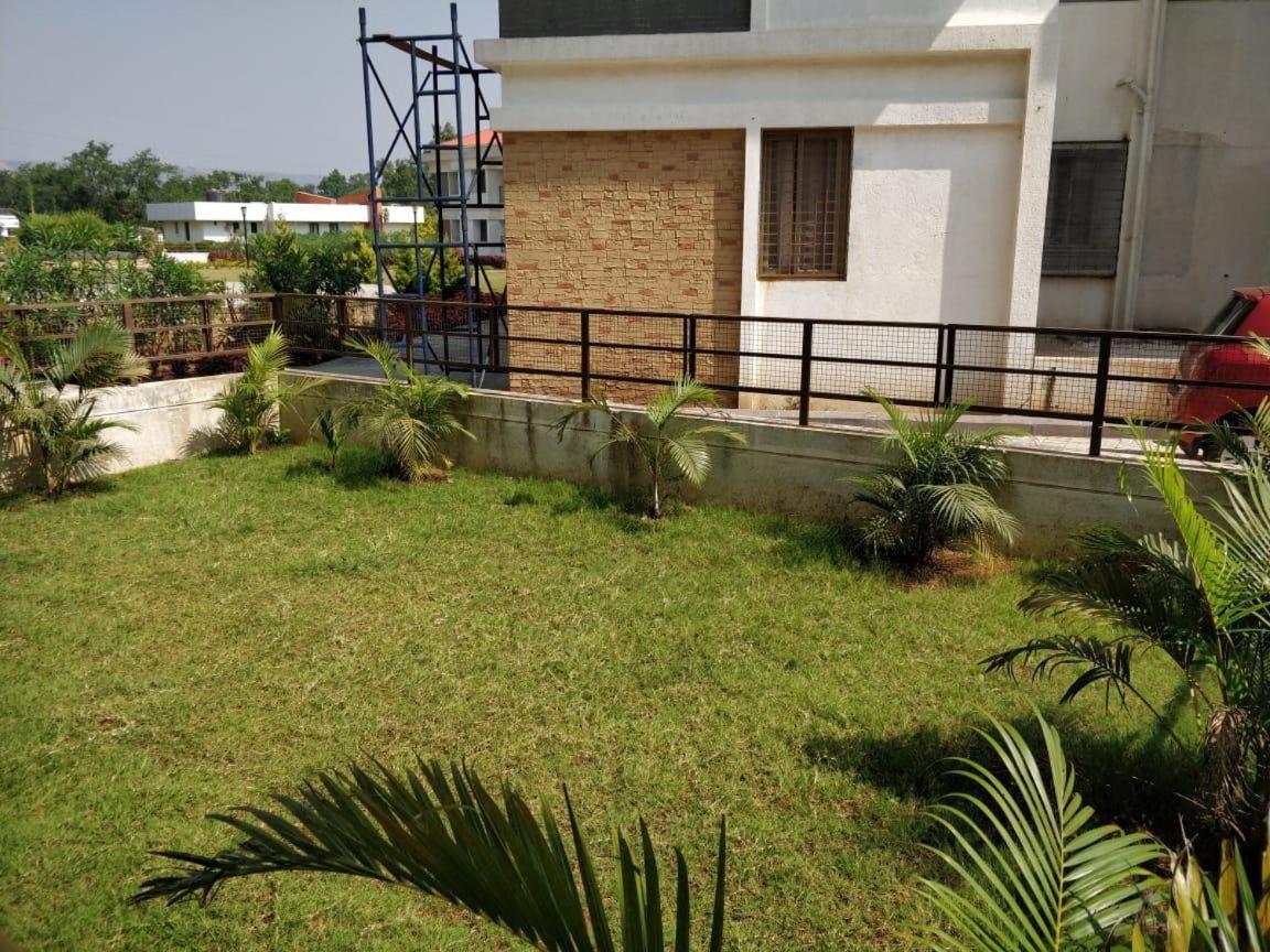 Appartamento Mizzle Lonavala Esterno foto