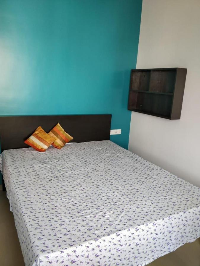 Appartamento Mizzle Lonavala Esterno foto