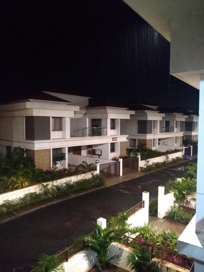 Appartamento Mizzle Lonavala Esterno foto