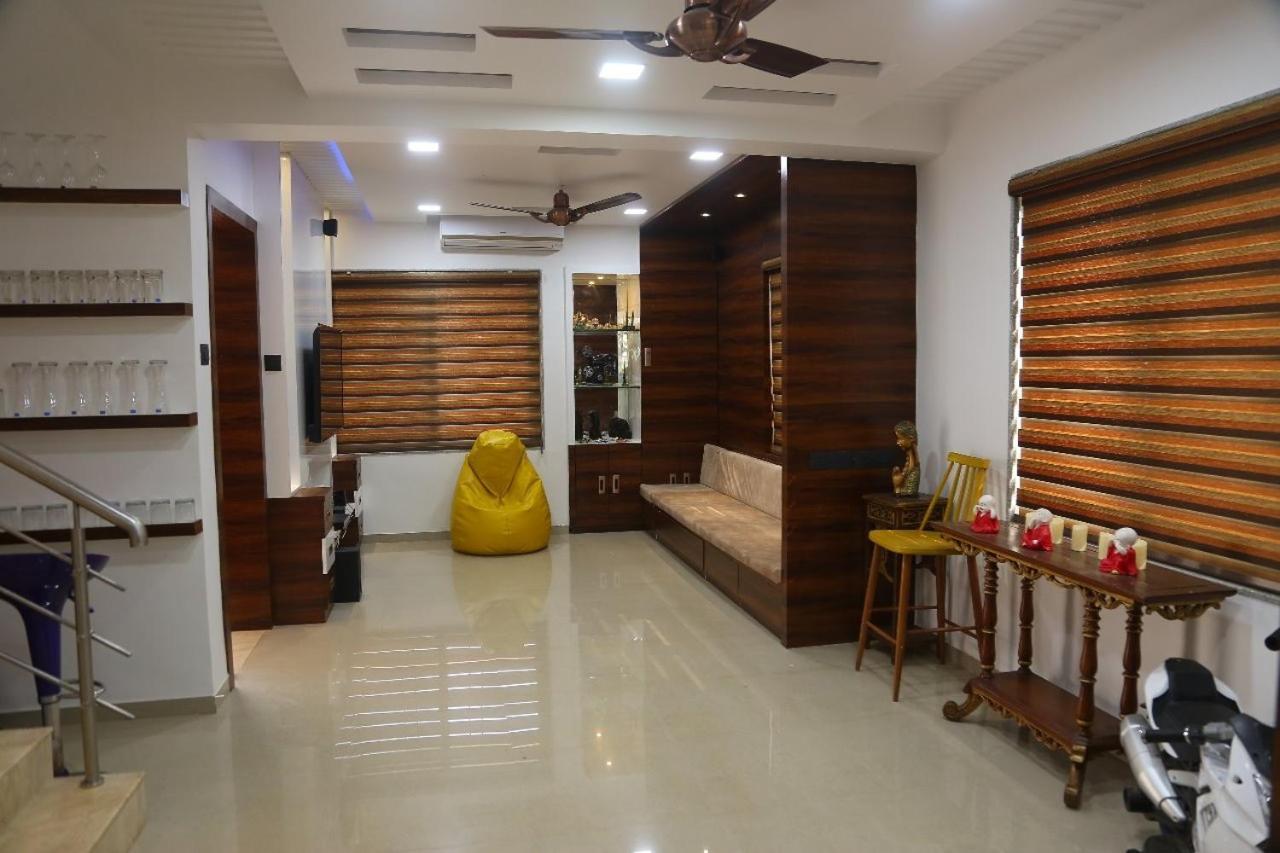 Appartamento Mizzle Lonavala Esterno foto