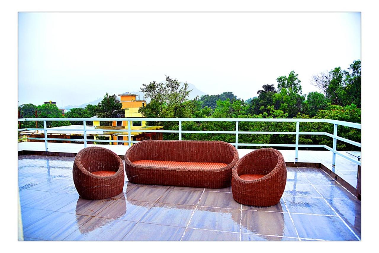 Appartamento Mizzle Lonavala Esterno foto